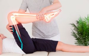 porqué fallan las prótesis de rodilla según el Dr. Manuel Villanueva, Traumatólogo